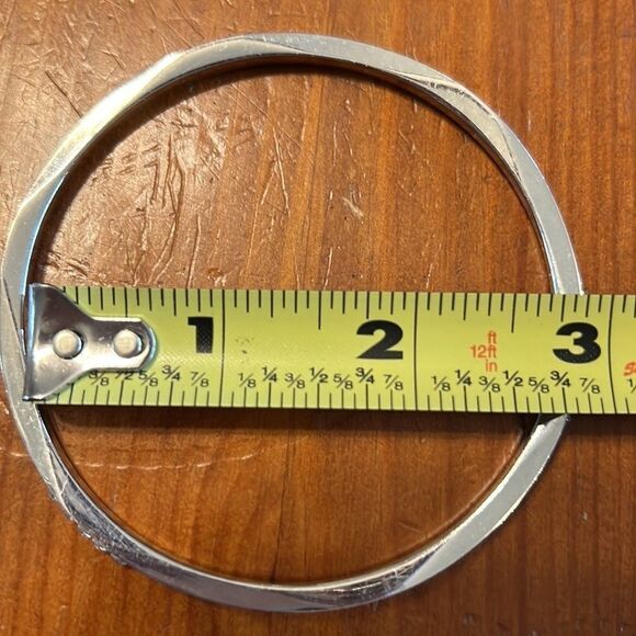 2 Silvertone 2 Goldtone Rhinestone Bangle Bracelets (Set of 4) - Picture 5 of 10